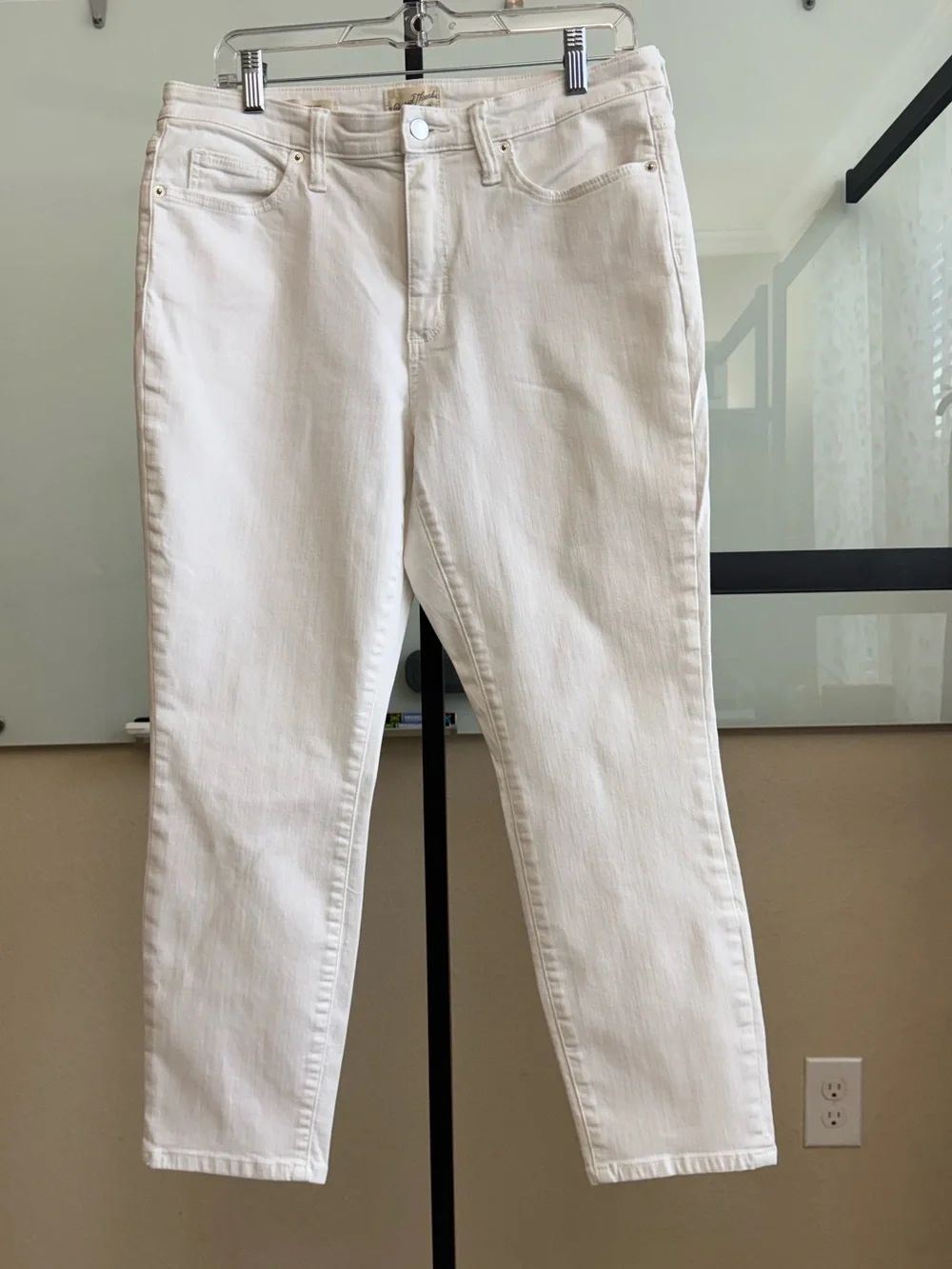 Universal Thread Sz 12/31 Women’s Jeans - Picture 1 of 8